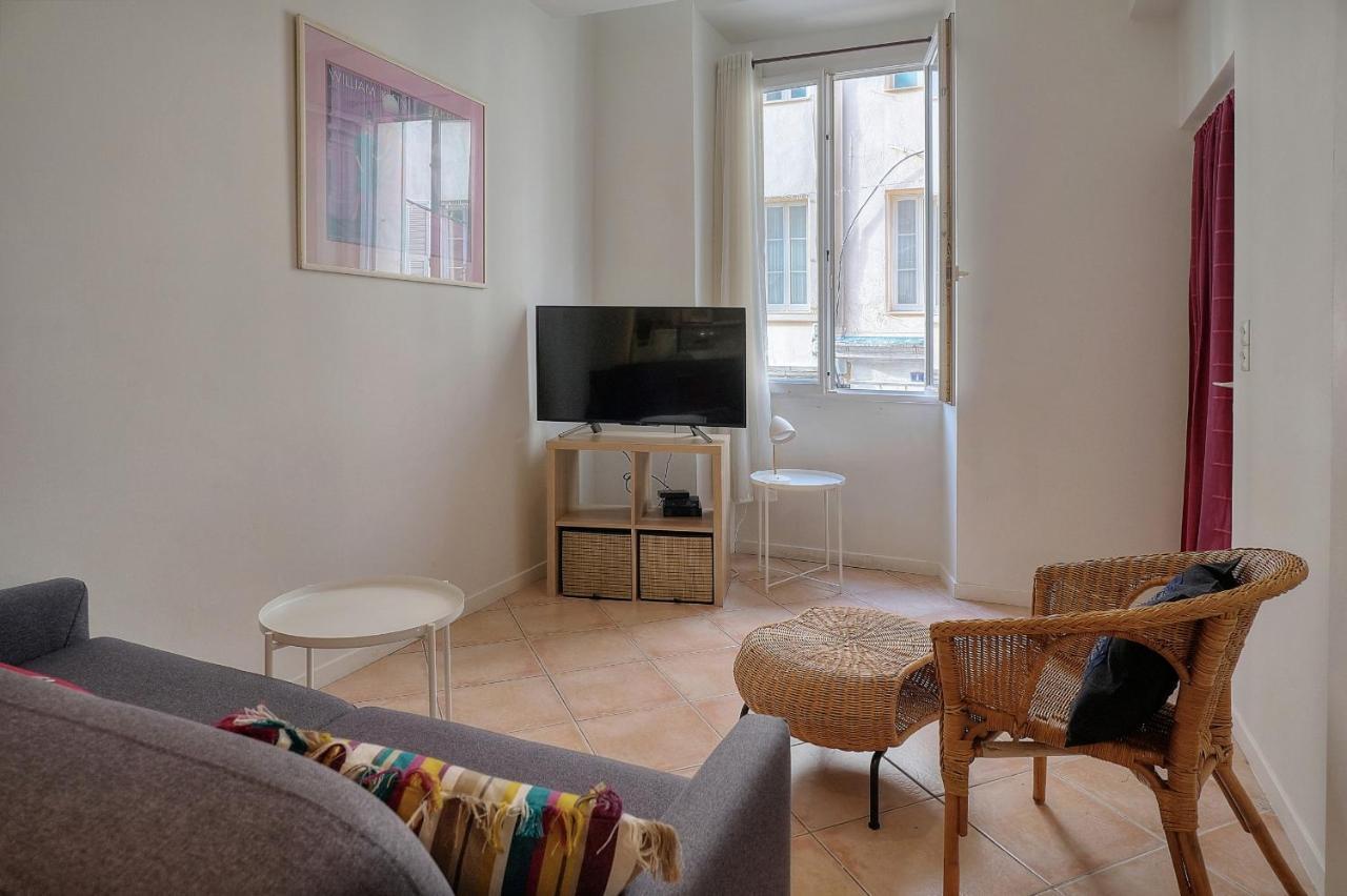 Apartment 2 Pieces Centre Proche Palais A1b245